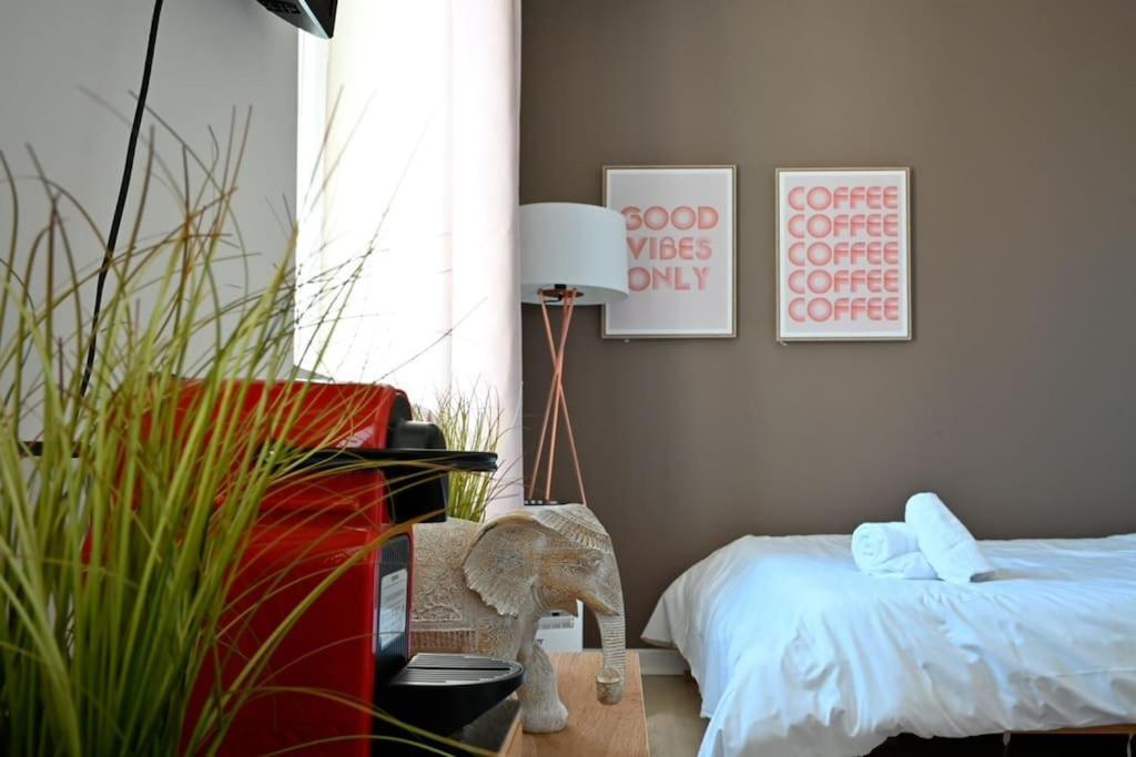 Bistrot 10 Apartment Nazelles-Negron Ngoại thất bức ảnh